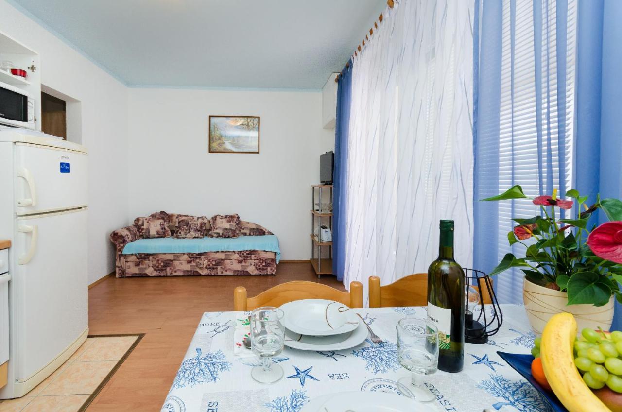 Apartments Mijatovic Lopar Eksteriør billede