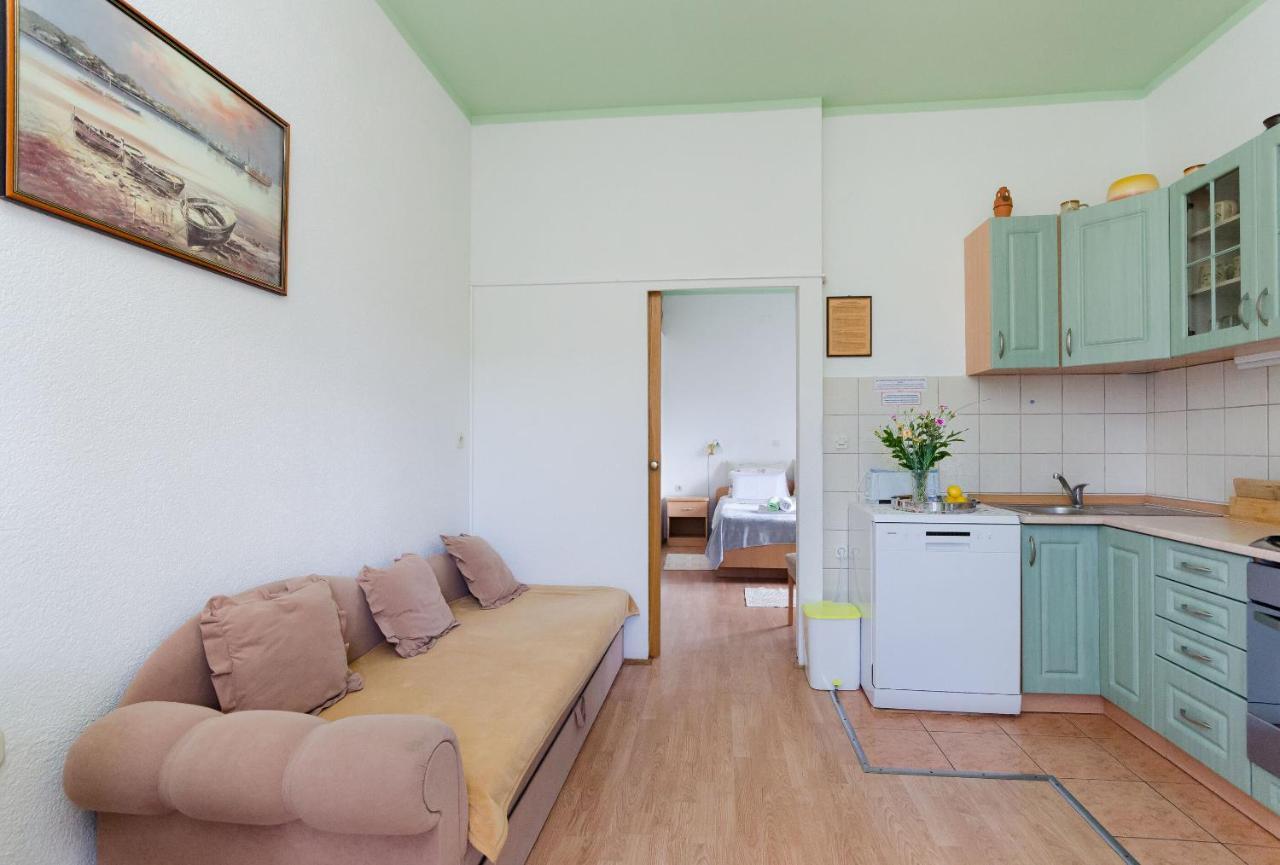 Apartments Mijatovic Lopar Eksteriør billede