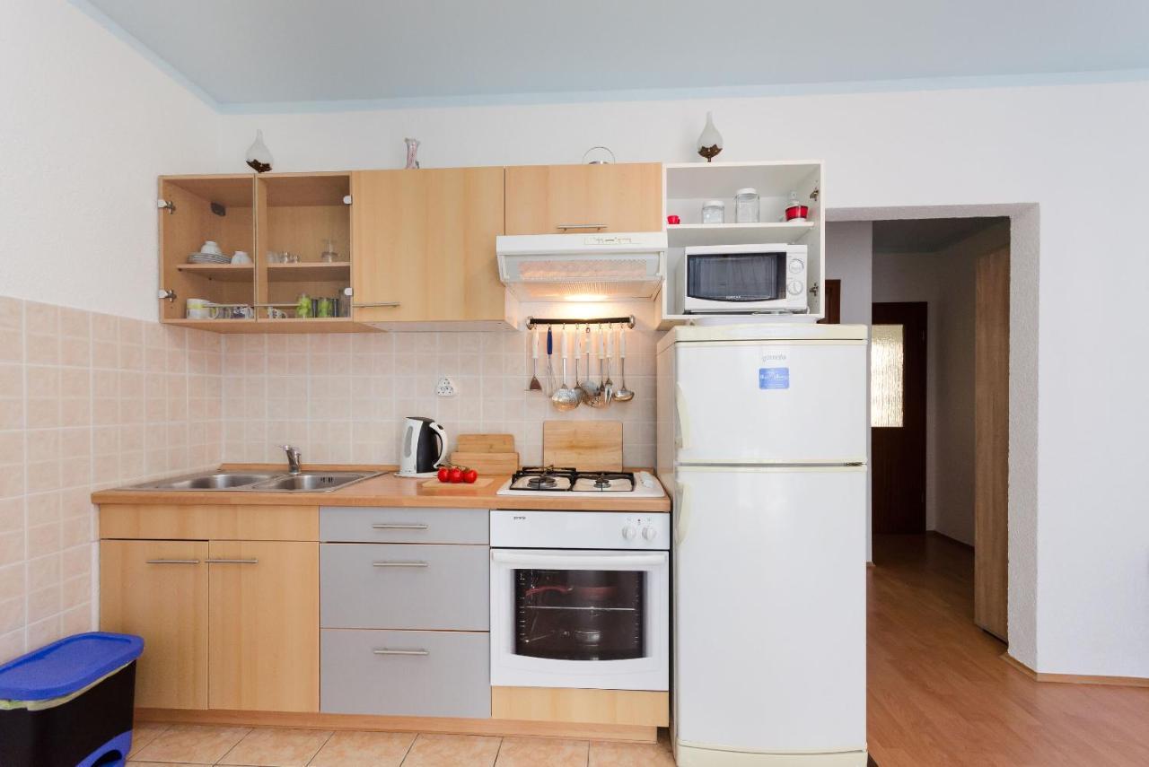 Apartments Mijatovic Lopar Eksteriør billede